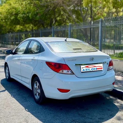 Discover undefined undefined Exterior Interior Images.Find all aspects and details of cars.