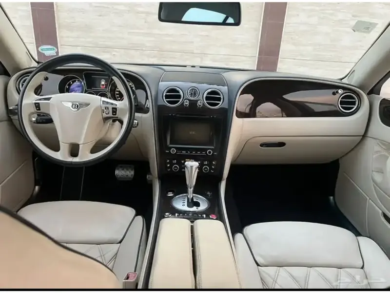 Bentley Flying Spur 2011
