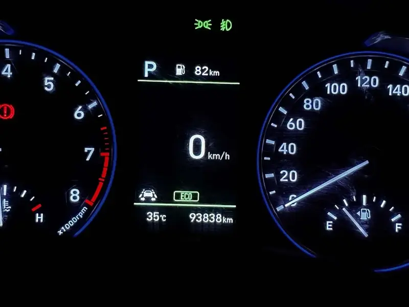 Discover undefined undefined Exterior Interior Images.Find all aspects and details of cars.