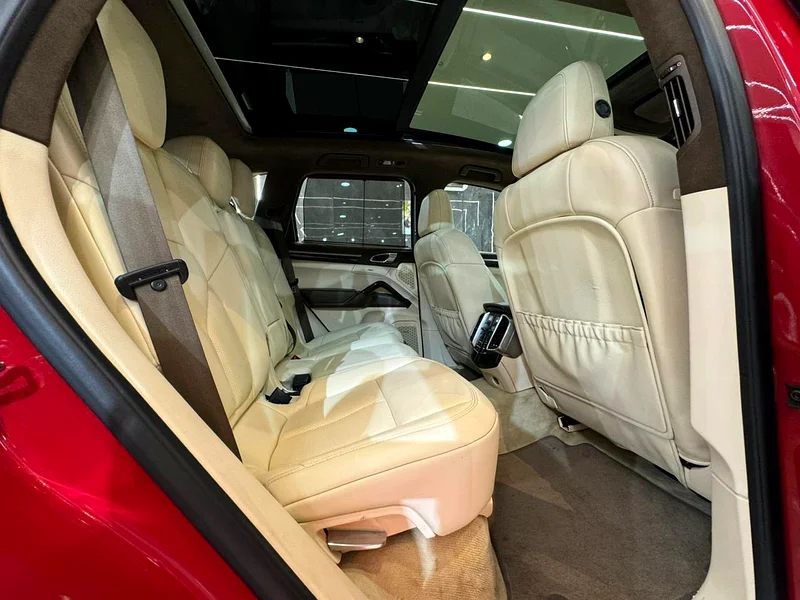 Porsche Cayenne 2014