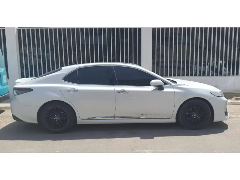 Toyota Camry 2023