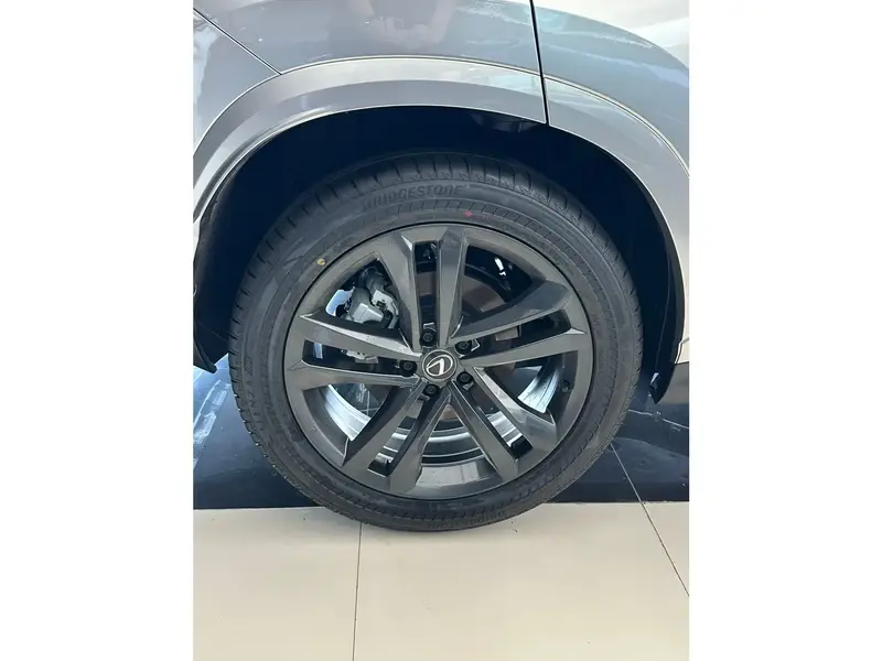 Lexus NX 2025