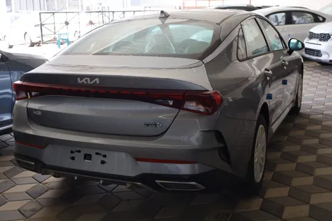 New Kia K5 2023