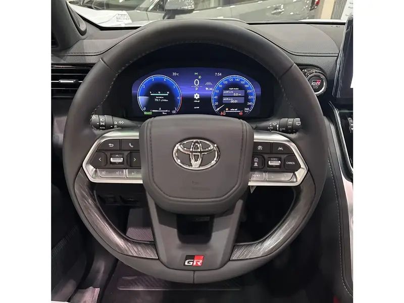 Toyota Land Cruiser Wagon 2025