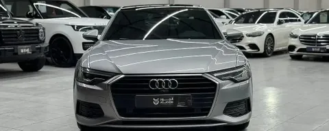 Discover undefined undefined Exterior Interior Images.Find all aspects and details of cars.