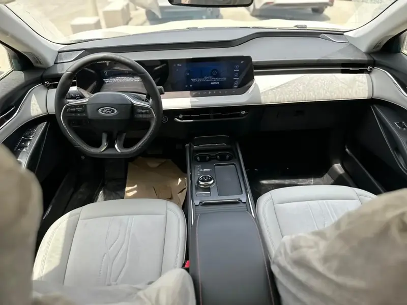Ford Taurus 2025