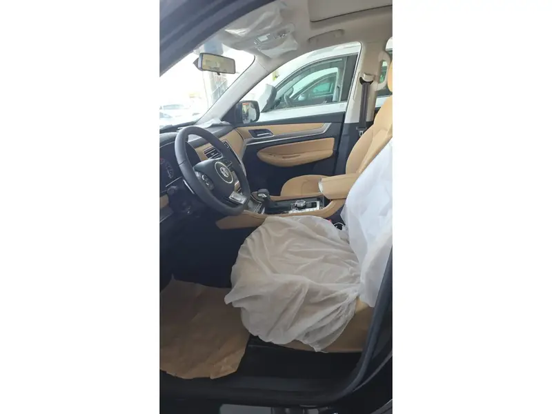 Discover undefined undefined Exterior Interior Images.Find all aspects and details of cars.
