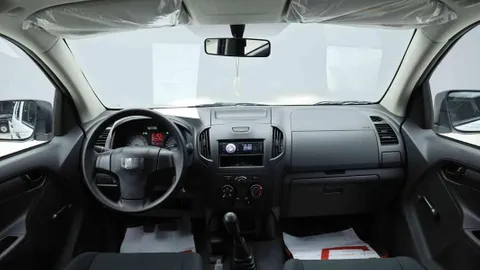 Discover undefined undefined Exterior Interior Images.Find all aspects and details of cars.