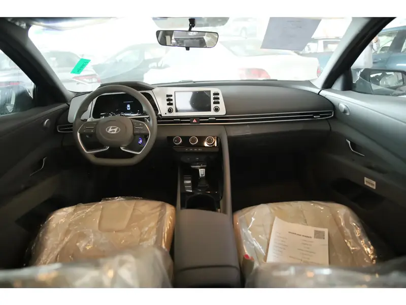 Discover undefined undefined Exterior Interior Images.Find all aspects and details of cars.