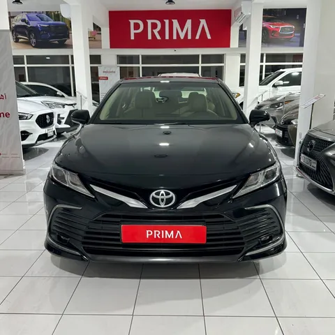 Toyota Camry 2.5L GLE 204 HP 2021
