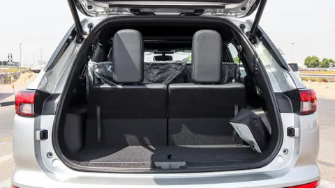 Discover undefined undefined Exterior Interior Images.Find all aspects and details of cars.