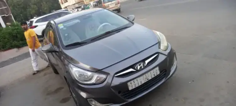 hyundai hyundai-accent image Hyundai Accent 2013