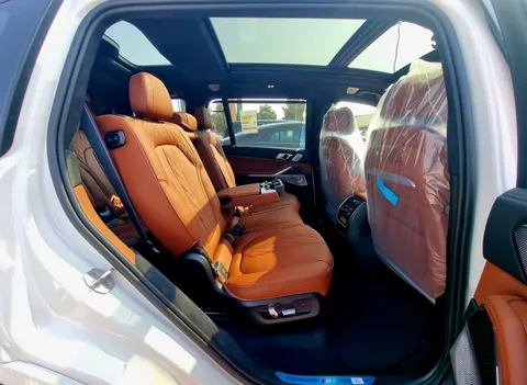 New BMW X7 M60i 2025