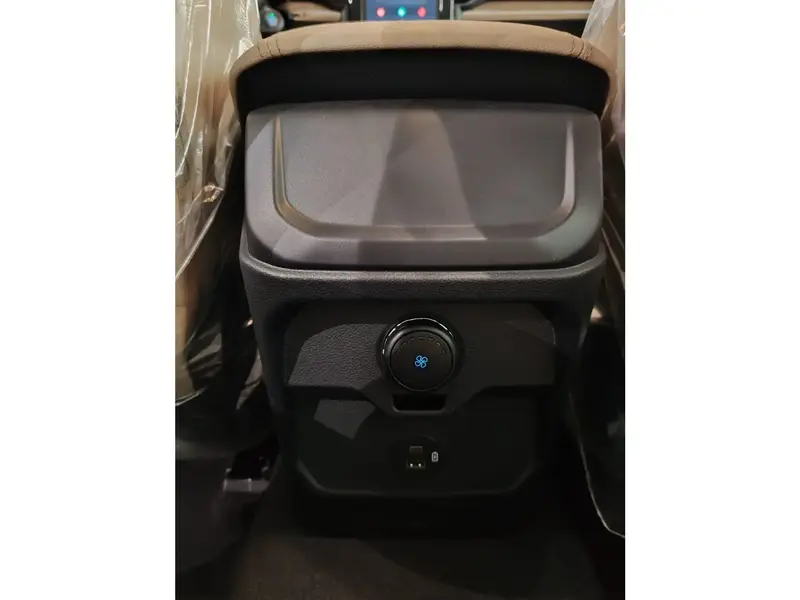 Ford EVEREST 2025