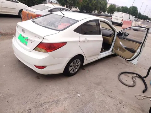 Hyundai Accent 2012