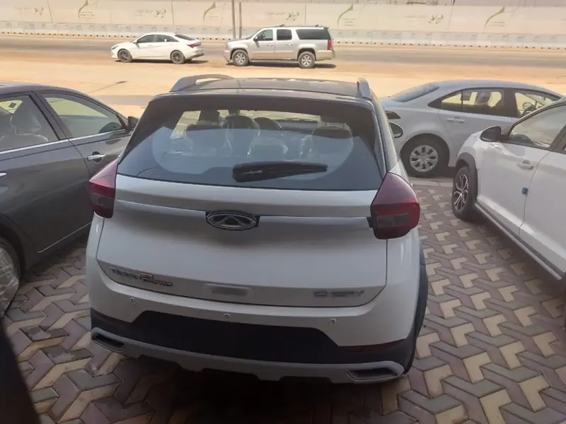Discover undefined undefined Exterior Interior Images.Find all aspects and details of cars.