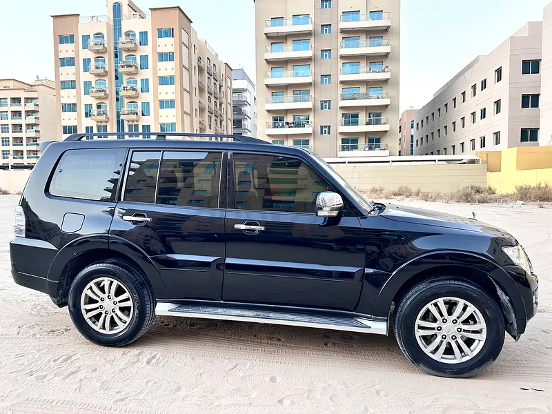 ميتسوبيشي باجيرو 2016