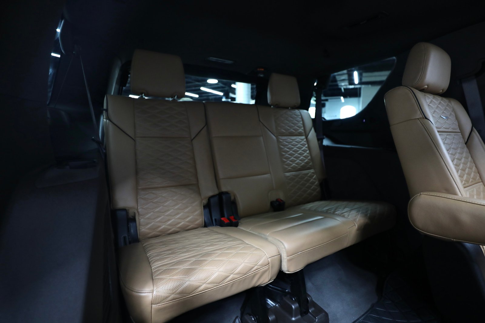Discover undefined undefined Exterior Interior Images.Find all aspects and details of cars.