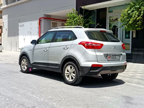 Discover undefined undefined Exterior Interior Images.Find all aspects and details of cars.