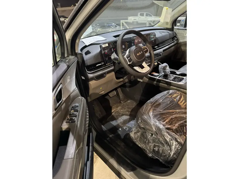 KIA Carnival 2025