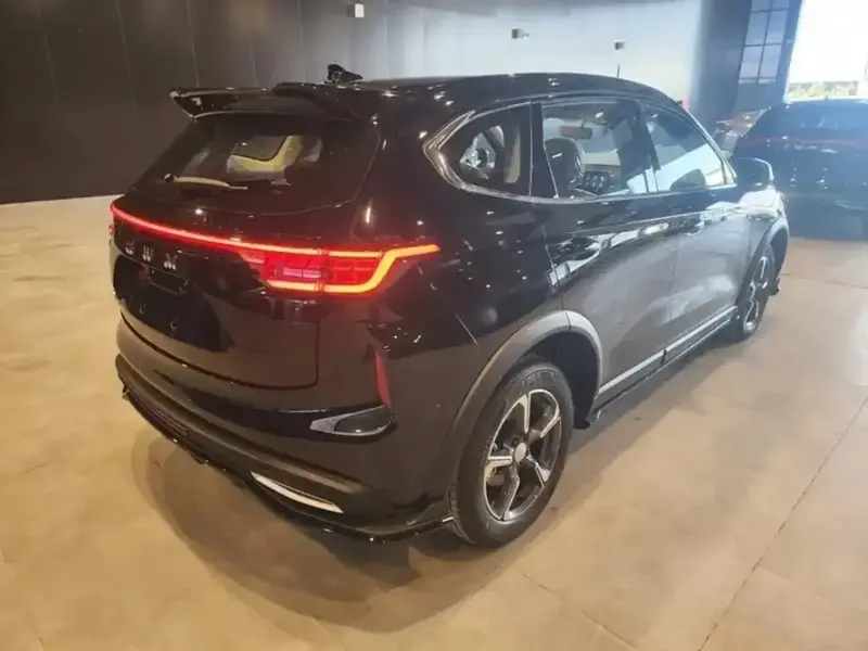 Discover undefined undefined Exterior Interior Images.Find all aspects and details of cars.