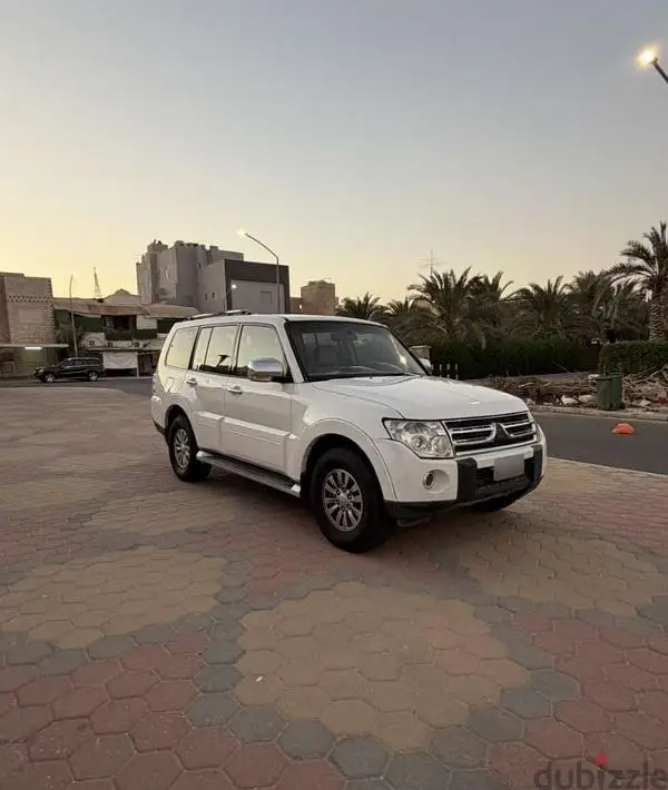 ميتسوبيشي باجيرو 2009