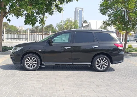 Nissan Pathfinder 3.5L S 2WD 2015