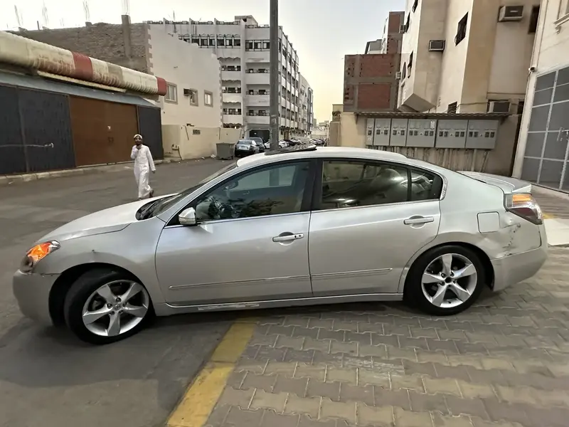 Nissan Altima 2009