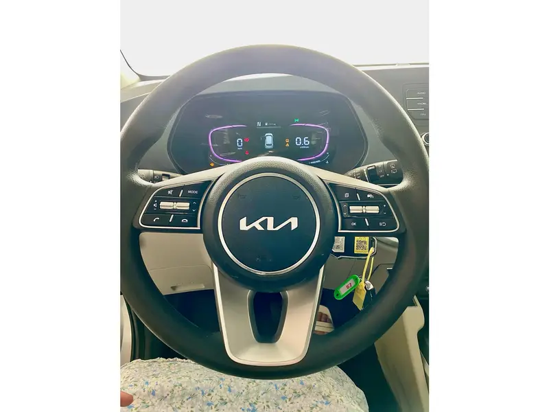 KIA Carens 2025