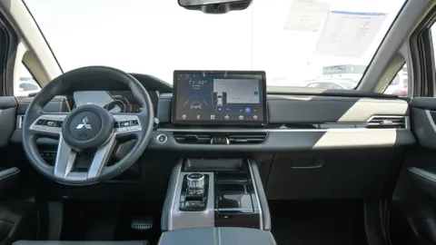 New Mitsubishi Airtrek EV 2022