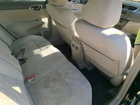 Nissan Sentra 1.6L SV 2018