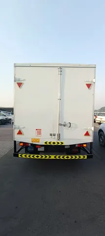 Mitsubishi Canter 2021