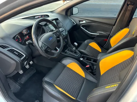 Ford Focus 2.0L ST 2016