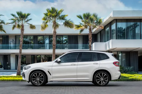 Discover undefined undefined Exterior Interior Images.Find all aspects and details of cars.