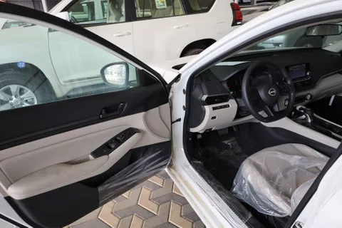 New Nissan Altima 2023