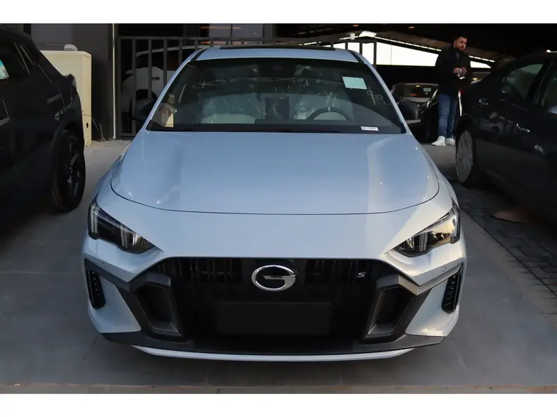 Discover undefined undefined Exterior Interior Images.Find all aspects and details of cars.