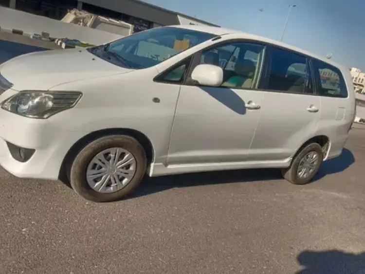 toyota innova image Toyota Innova 2013