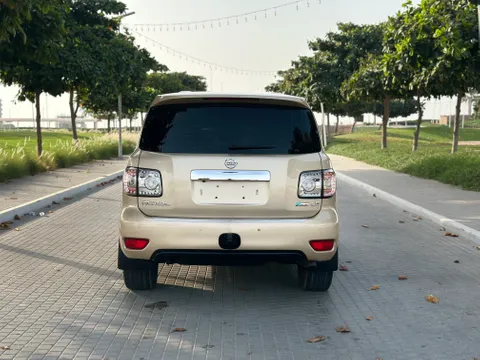 Nissan Patrol 5.6L LE Platinum 2012