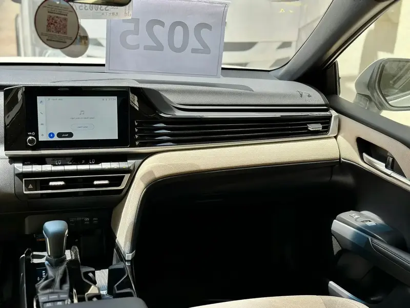 Toyota Camry 2025