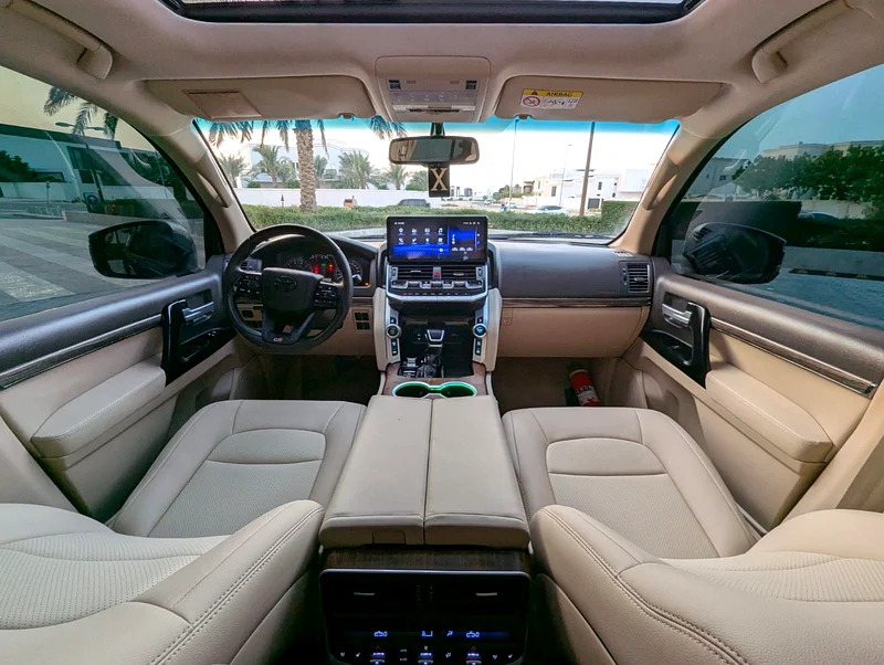 تويوتا لاند كروزر 2012