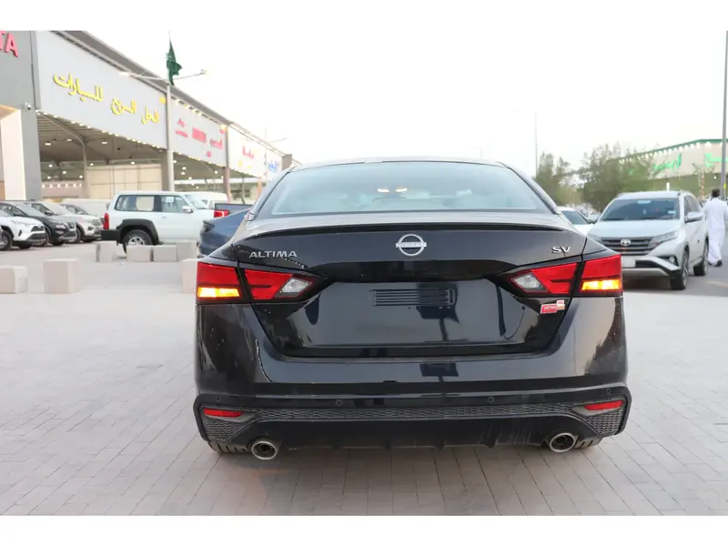 Nissan Altima 2024