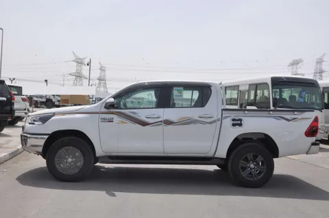 New Toyota Hilux 2.4L Double Cab 4x4 Top Spec 2024