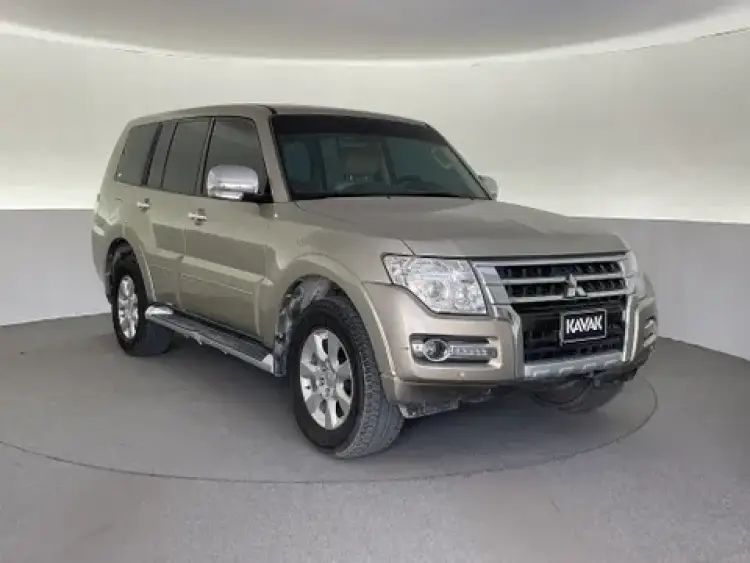 mitsubishi pajero image Mitsubishi Pajero 2017