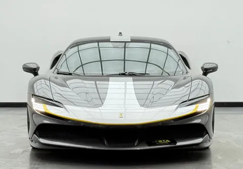 Ferrari SF90 Stradale 4.0T V8 Plug-in-Hybrid 2021