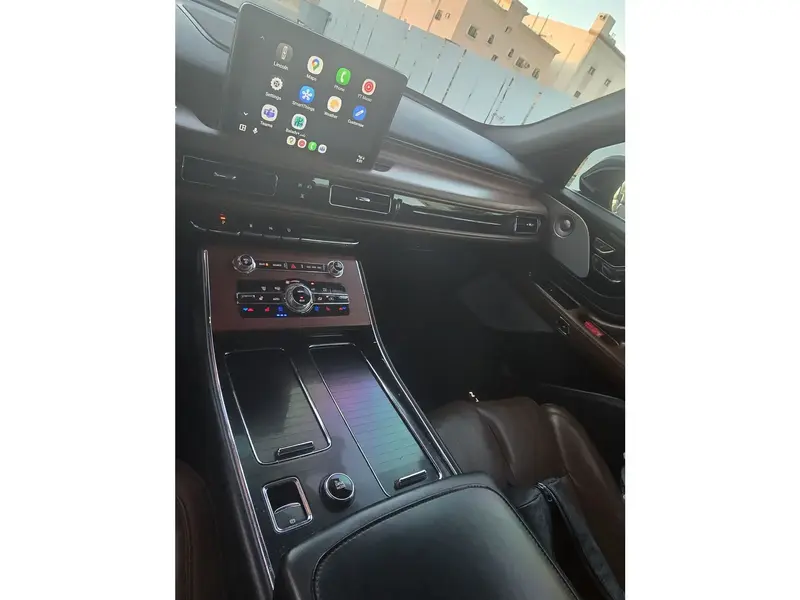 Discover undefined undefined Exterior Interior Images.Find all aspects and details of cars.