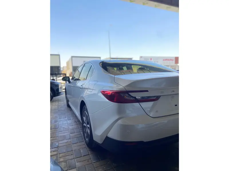 Toyota Camry 2025