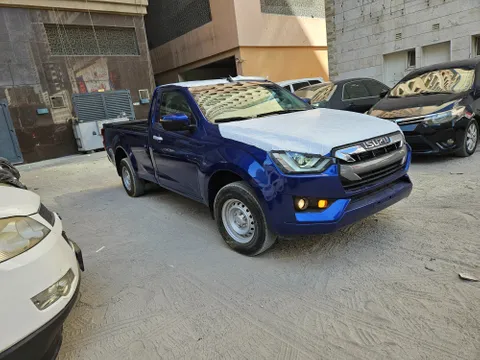 Discover undefined undefined Exterior Interior Images.Find all aspects and details of cars.