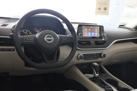 New Nissan Altima 2.5 S 2023
