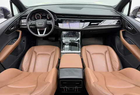 Audi Q7 55 TFSI quattro S-line (340 HP) 2021