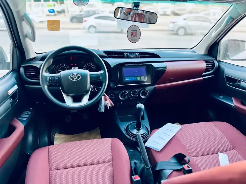 Discover undefined undefined Exterior Interior Images.Find all aspects and details of cars.